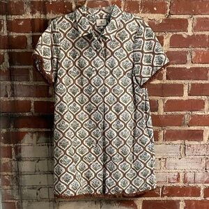 Tuckernuck Patterned Short Sleeve Button-Up Shirt in Cream, Blue & Brown